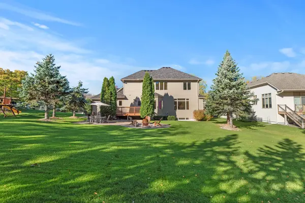 7074 Terraceview LN N, Maple Grove, MN 55311