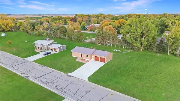 229 Horseshoe DR NW, Pennock, MN 56279