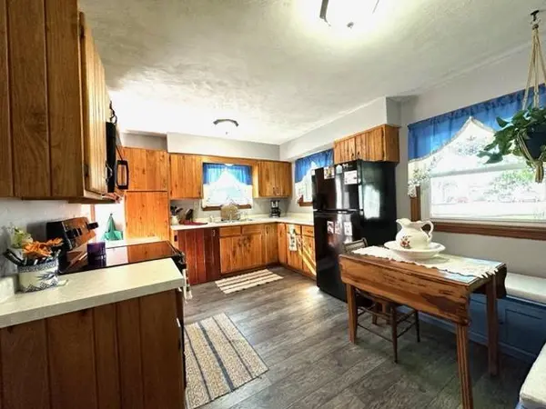 308 E Grove ST, Caledonia, MN 55921