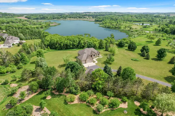 26355 Wyldewood DR, Cedar Lake Twp, MN 55088