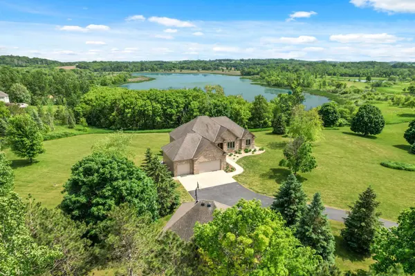 26355 Wyldewood DR, Cedar Lake Twp, MN 55088