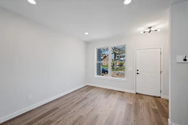 2320/2322/2324 Priscilla ST, Saint Paul, MN 55108