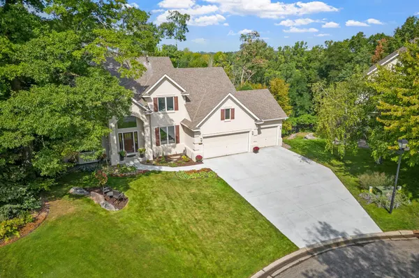 8587 Summit Oaks Bay, Savage, MN 55378