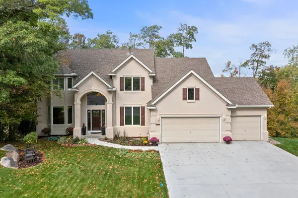 8587 Summit Oaks Bay, Savage, MN 55378