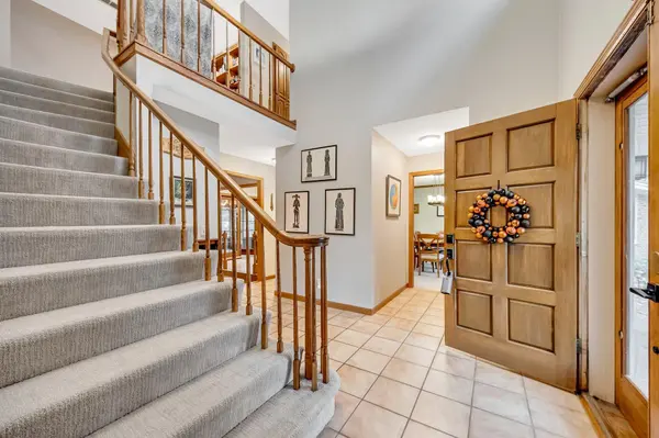 8085 134th ST W, Apple Valley, MN 55124