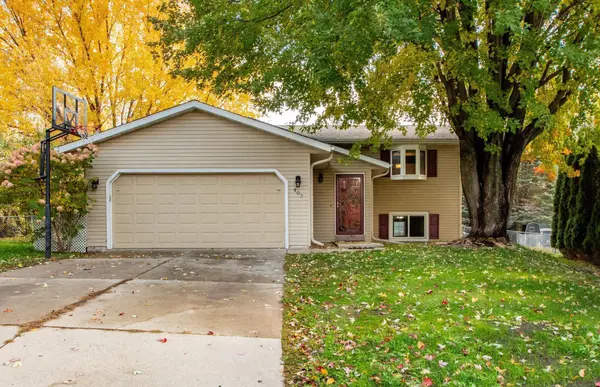 407 6th Street CT NE,  Kasson,  MN 55944