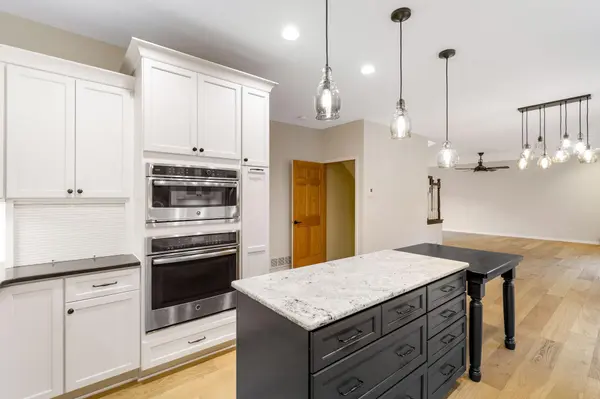 6201 Linda LN, Lino Lakes, MN 55014