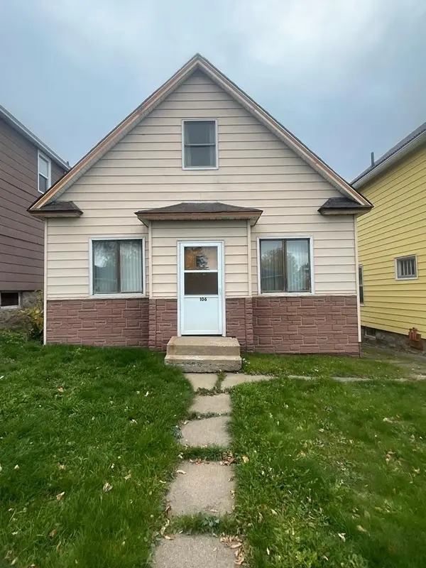 106 W Iowa AVE, Gilbert, MN 55741