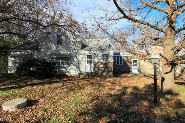 86764 420th ST, Bird Island, MN 55310