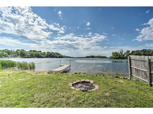 520 Park Island RD, Center City, MN 55012