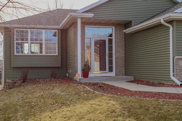 4536 5th ST NW, Rochester, MN 55901