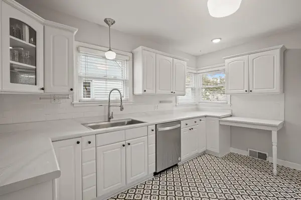 4151 Zenith AVE N, Robbinsdale, MN 55422