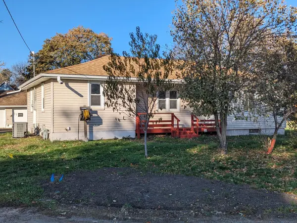1402 Kirkwood AVE,  Albert Lea,  MN 56007