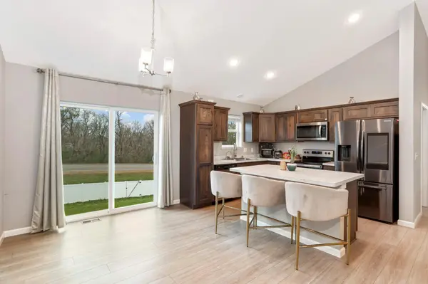 844 Bridle Creek DR, Jordan, MN 55352