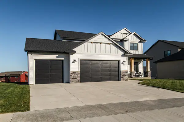 4157 Genevieve LN NW, Rochester, MN 55901
