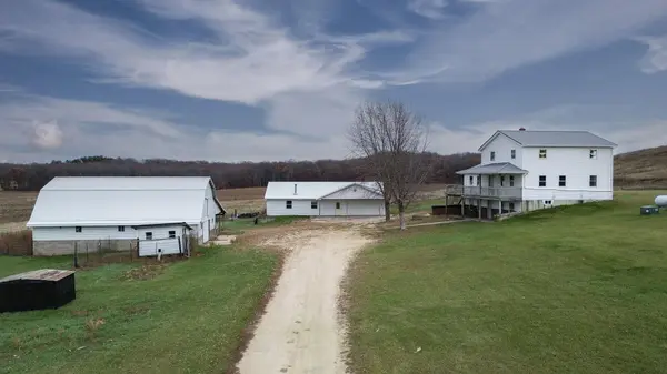 N7146 Albany E, Albany Twp, WI 54755