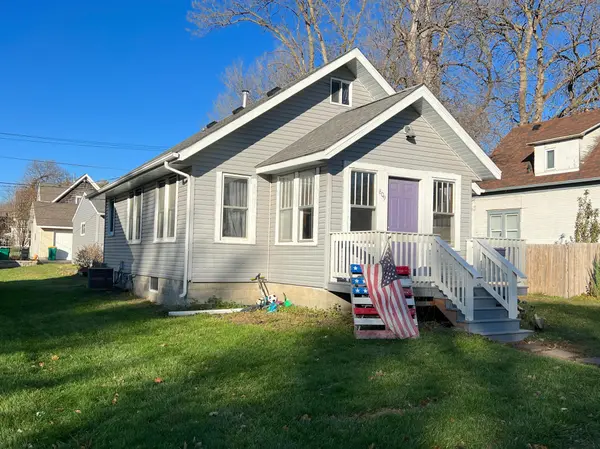 809 Freeborn AVE, Albert Lea, MN 56007