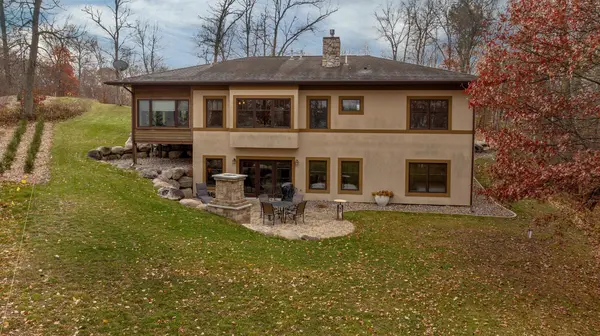 3658 Padre CT,  Nisswa,  MN 56468