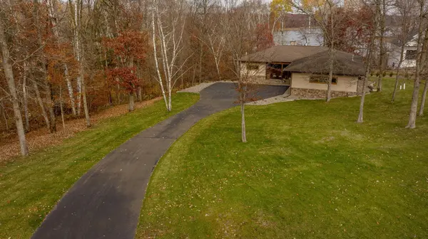 3658 Padre CT, Nisswa, MN 56468