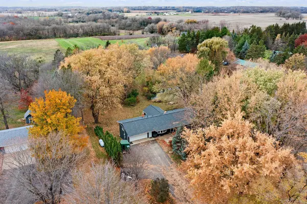 685 Nelson RD, Independence, MN 55359