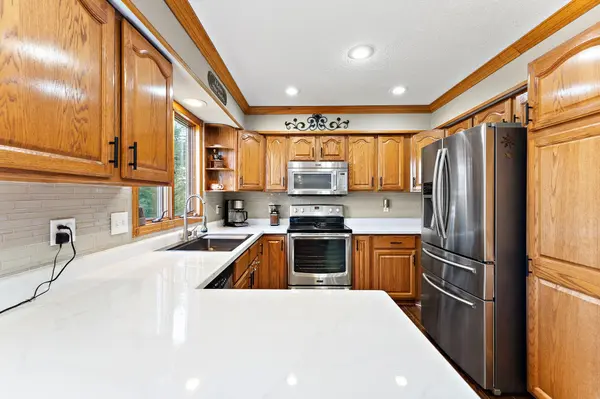 705 W Welco DR, Montgomery, MN 56069