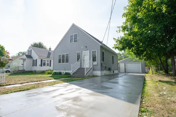 1320 4th ST NE, Rochester, MN 55906
