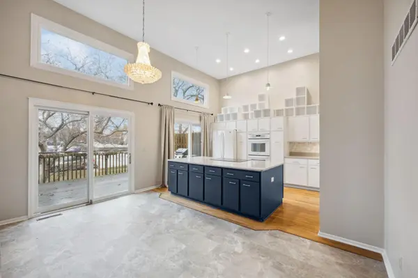1001 W 105th ST, Bloomington, MN 55431