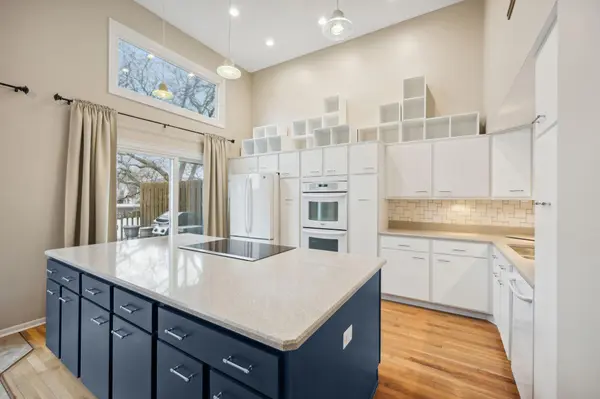 1001 W 105th ST, Bloomington, MN 55431