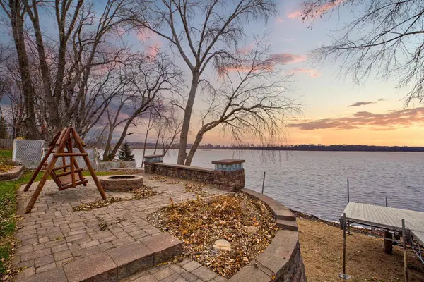 46049 Jefferson Lake DR, Cleveland Twp, MN 56017