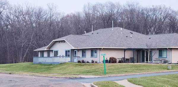 1555 Forest CIR, Cumberland, WI 54829