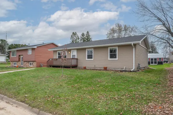 235 3rd AVE NE, Plainview, MN 55964