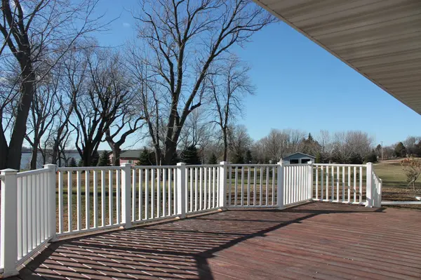 12 Lime Lake DR, Lime Lake Twp, MN 56114