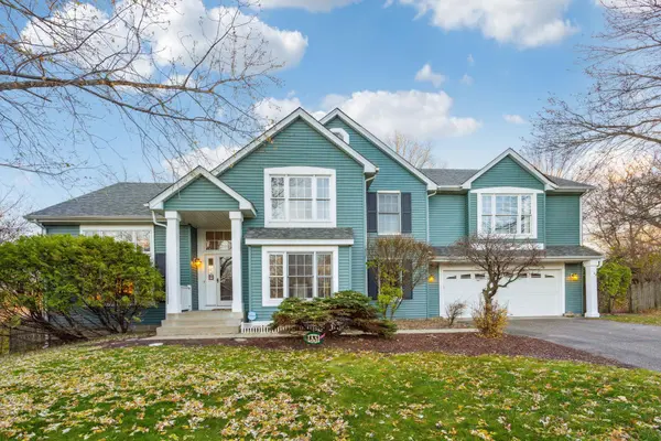 1331 Stratton CT, Chanhassen, MN 55317