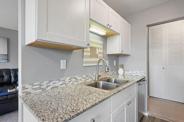 4387 Wilshire BLVD #312 Mound, MN 55364