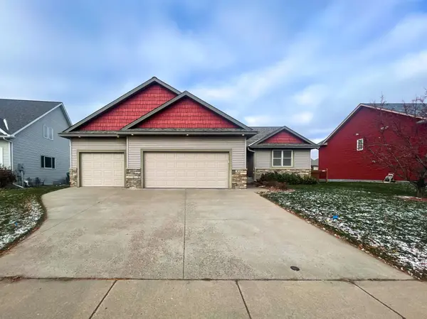3137 Derby ST, River Falls, WI 54022