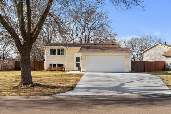 9718 Heath AVE S, Cottage Grove, MN 55016