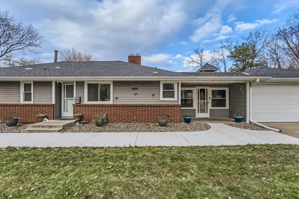 377 66th AVE NE, Fridley, MN 55432
