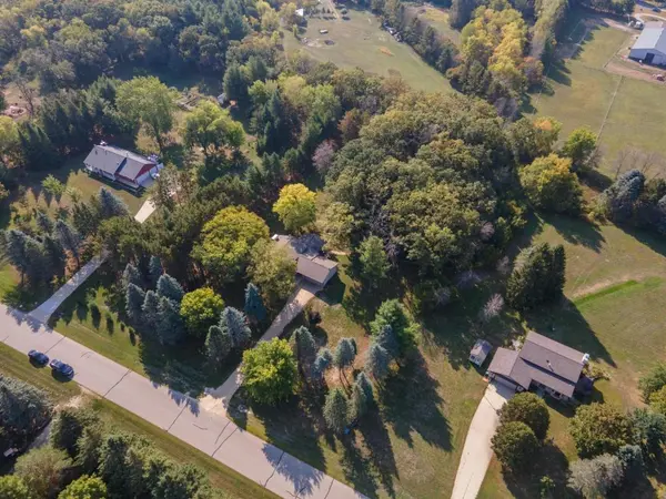 5744 Glenbrook CT SE, Marion Twp, MN 55904
