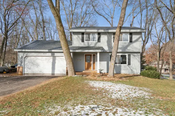426 Birchwood CT,  Birchwood Village,  MN 55110