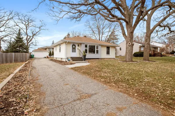 2254 Kentucky AVE S, Saint Louis Park, MN 55426