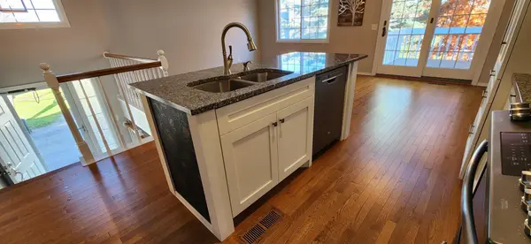 2837 Riverwood LN NW Rochester, MN 55901