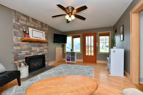 117 Glen Mary RD, Winona, MN 55987