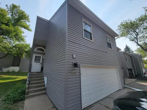 5400 Egan DR, Savage, MN 55378
