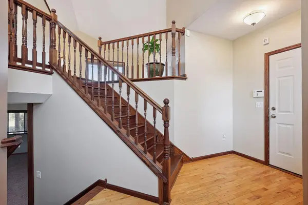10442 NE 52nd ST NE, Albertville, MN 55301