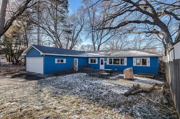 5011 Vera Cruz AVE N, Crystal, MN 55429