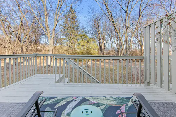 3923 Cottage LN, Minnetonka, MN 55305