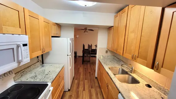 2700 Oxford ST N #101, Roseville, MN 55113