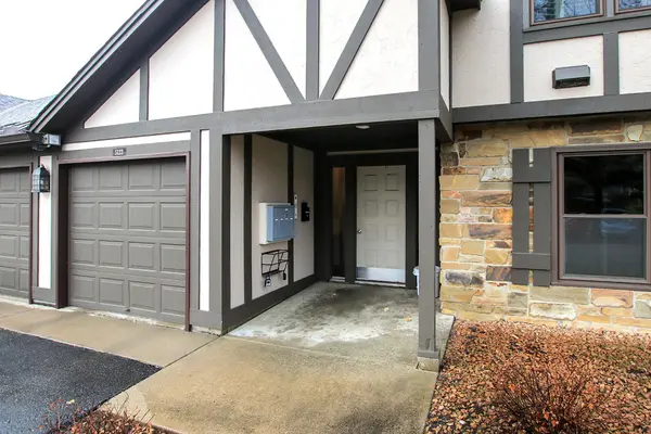 5121 Balmoral LN, Bloomington, MN 55437