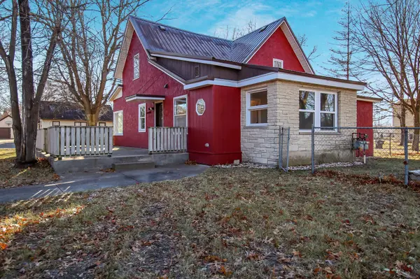 2020 2nd ST E, Menomonie, WI 54751