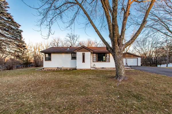 760 Forest Hills DR SW, Rochester, MN 55902
